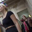Femen multate per aver suonato le campane di Notre Dame a seno nudo10