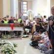 Davide Bifolco, folla e fiori ai funerali FOTO19