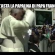 Le Iene e la papalina di Papa Francesco all'asta: superati i 90 mila euro 2