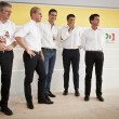 La nuova sinistra europea in camicia bianca sul palco04