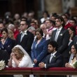 Papa Francesco sposa 20 coppie di Roma, anche conviventi e con figli 06