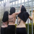 Reyhaneh Jabbari, Femen a seno nudo davanti all'ambasciata dell'Iran di Berlino 02