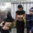 Reyhaneh Jabbari, Femen a seno nudo davanti all'ambasciata dell'Iran di Berlino 04