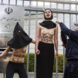 Reyhaneh Jabbari, Femen a seno nudo davanti all'ambasciata dell'Iran di Berlino 09