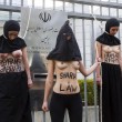 Reyhaneh Jabbari, Femen a seno nudo davanti all'ambasciata dell'Iran di Berlino 12