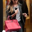 Belen Rodriguez, shopping da Moschino a Milano02