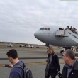 New York, allarme bomba su aereo al Jfk, passeggeri in pista 021