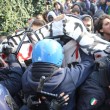 Renzi a Brescia: "Disegno per spaccare Italia". Fiom in piazza e scontri17