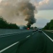 A1, a Lodi camion in fiamme e chiodi su strada. Tentata rapina portavalori FOTO2