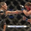 Ultimate Fighting Championship, a Leslie Smith esplode l'orecchio durante match02