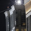 Chicago: Nik Wallenda cammina tra i grattacieli bendato e senza reti di protezione 09