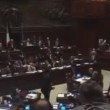 Legge Stabilita, M5s occupano banchi del governo. Al Parlamento altri tre addii02