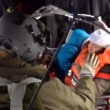 Norman Atlantic, donne e bambini soccorsi per primi con gli elicotteri09