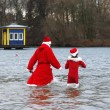 Berlino, tuffo di Natale nelle acque gelide del Lago Oranke 02