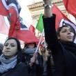 Casapound protesta contro Ignazio Marino sotto il Campidoglio FOTO (LaPresse)