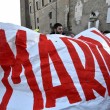 Casapound protesta contro Ignazio Marino sotto il Campidoglio FOTO (LaPresse)