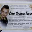 Andrea Loris Stival: su manifesti funebri anche il dolore di mamma Veronica 01