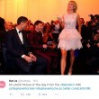 Stephanie Roche, Cristiano Ronaldo e Messi le guardano le gambe... 01