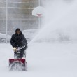 New York, tempesta di neve non arriva: meteo si scusa, strade riaperte12