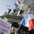Parigi marcia contro terrore. La matitona simbolo: "Not afraid" 05