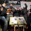 Pino Daniele, flash mob Piazza del Plebiscito10