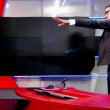 Uomo armato irrompe nella tv nazionale d'Olanda. Arrestato 05