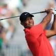 Doping chirurgico come Tiger Woods. Bisturi per migliorare vista, muscoli...