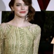 Emma Stone, incidente hot sul red carpet FOTO 2