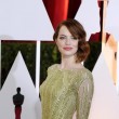 Emma Stone, incidente hot sul red carpet FOTO 9