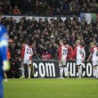 Feyenoord-Roma, lancio di oggetti dei tifosi dagli spalti FOTO (2) - Copia