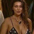 Isola dei Famosi, Cristina Buccino fa sbandare Rocco Siffredi: è tutto più duro 06