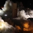 Las Vegas, la spettacolare demolizione dell'Hotel Clarion21