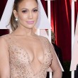 Oscar 2015, attrici e vestiti: Emma Stone, Jennifer Lopez, Rosamund Pike... FOTO 13