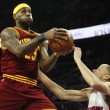 Nba, LeBron James supera Scottie Pippen per record assist 11