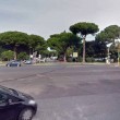 Casal Palocco (Roma), tabaccaio insegue e spara a rapinatori 05