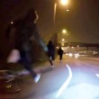 Londra, rubano bicicletta a 50enne: ciclista che sta passando li insegue4