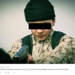 Isis, nuovo video con bambino che uccide "spia Mossad