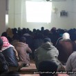 Isis, al cinema video delle esecuzioni. Donne e bambini applaudono FOTO