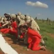 Isis, nuovo orrore: bimbo dà coltelli a boia ragazzini, decapitati 8 sciiti04