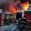Russia, incendio in centro commerciale a Kazan: 4 morti, 15 dispersi tra macerie 5