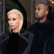 Kim Kardashian bionda. La preferivate mora? FOTO