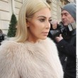 Kim Kardashian bionda. La preferivate mora? FOTO