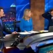 VIDEO YouTube Telegiornale Fox9, meteorologo con gruccia attaccata all'abito7