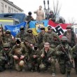 Ucraina. Reparti nazisti accanto all'esercito: le foto di Usa Today 05