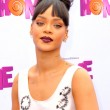 Rihanna casta di giorno e super hot di sera