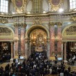 Tunisi, Orazio Conte e Antonella Sesino: funerali Torino, applauso accoglie feretri 05