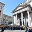 Tunisi, Orazio Conte e Antonella Sesino: funerali Torino, applauso accoglie feretri 013