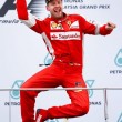 VIDEO YouTube Sebastian Vettel esulta in radio: "Sì ragazzi, forza Ferrari"5
