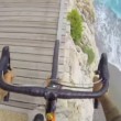 VIDEO YouTube: Vittorio Brumotti, campione bike trial in bici a picco sul mare su rignhiera2