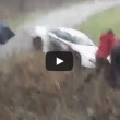 VIDEO YouTube. Francia, auto rally su spettatori: roccia la ferma, strage evitata 4